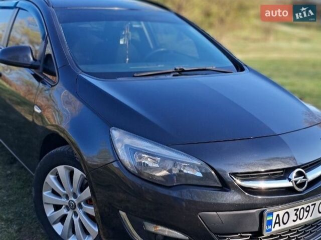 Черный Опель Астра, объемом двигателя 1.69 л и пробегом 275 тыс. км за 6399 $, фото 7 на Automoto.ua