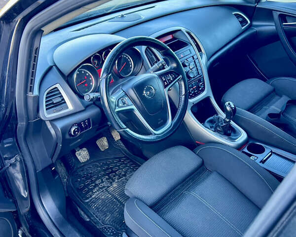 Чорний Опель Астра, об'ємом двигуна 0 л та пробігом 229 тис. км за 5950 $, фото 13 на Automoto.ua