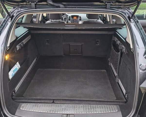 Черный Опель Астра, объемом двигателя 2 л и пробегом 175 тыс. км за 8300 $, фото 25 на Automoto.ua