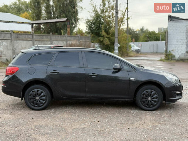 Черный Опель Астра, объемом двигателя 1.69 л и пробегом 300 тыс. км за 6150 $, фото 3 на Automoto.ua