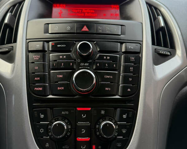 Черный Опель Астра, объемом двигателя 1.7 л и пробегом 258 тыс. км за 6999 $, фото 5 на Automoto.ua