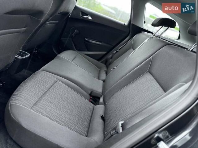 Черный Опель Астра, объемом двигателя 1.4 л и пробегом 158 тыс. км за 7400 $, фото 40 на Automoto.ua