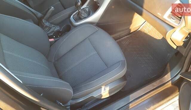 Чорний Опель Астра, об'ємом двигуна 1.7 л та пробігом 252 тис. км за 7200 $, фото 17 на Automoto.ua