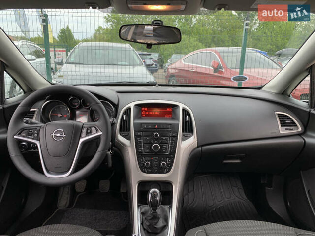 Черный Опель Астра, объемом двигателя 1.7 л и пробегом 234 тыс. км за 8599 $, фото 48 на Automoto.ua