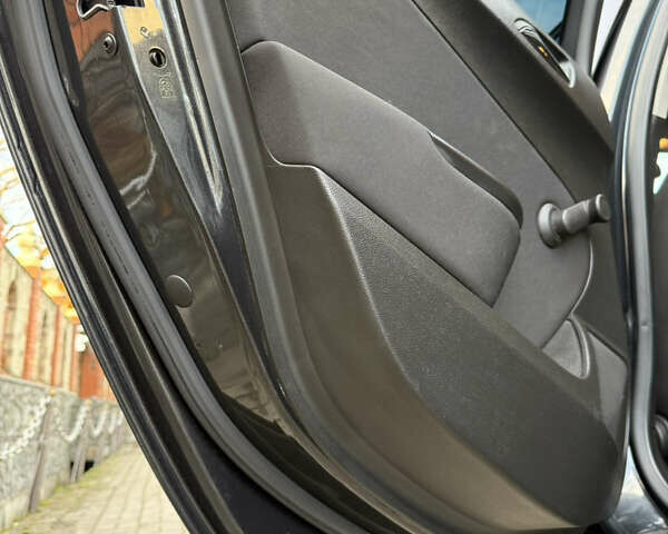 Черный Опель Астра, объемом двигателя 1.7 л и пробегом 258 тыс. км за 6999 $, фото 69 на Automoto.ua