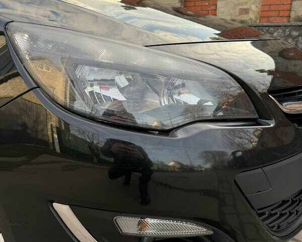 Черный Опель Астра, объемом двигателя 1.7 л и пробегом 258 тыс. км за 6999 $, фото 77 на Automoto.ua