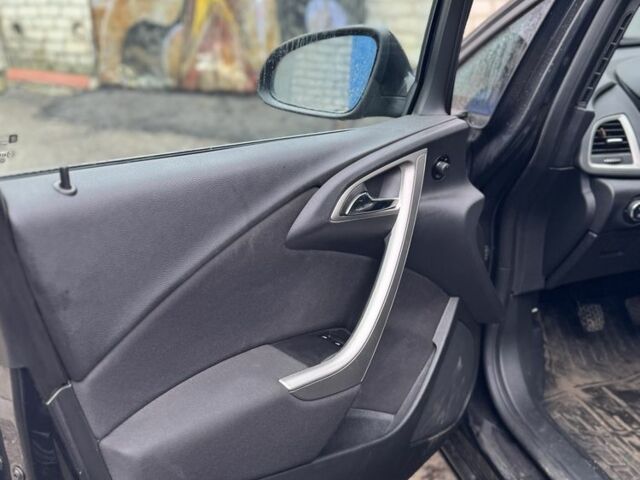 Черный Опель Астра, объемом двигателя 0 л и пробегом 380 тыс. км за 3500 $, фото 6 на Automoto.ua