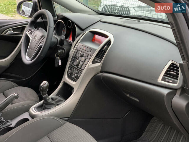 Черный Опель Астра, объемом двигателя 1.7 л и пробегом 234 тыс. км за 8599 $, фото 33 на Automoto.ua