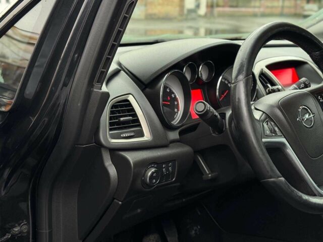 Черный Опель Астра, объемом двигателя 1.4 л и пробегом 211 тыс. км за 6940 $, фото 11 на Automoto.ua