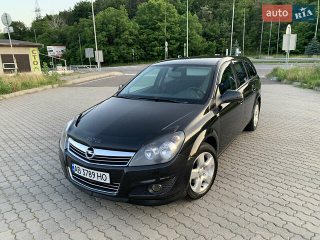 Черный Опель Астра, объемом двигателя 1.6 л и пробегом 230 тыс. км за 6000 $, фото 5 на Automoto.ua