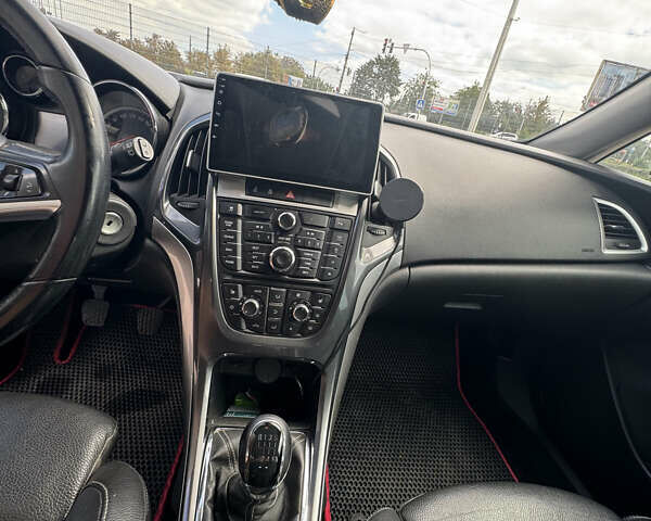 Черный Опель Астра, объемом двигателя 1.7 л и пробегом 191 тыс. км за 7800 $, фото 41 на Automoto.ua