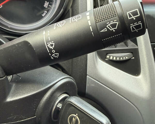 Черный Опель Астра, объемом двигателя 1.7 л и пробегом 258 тыс. км за 6999 $, фото 47 на Automoto.ua