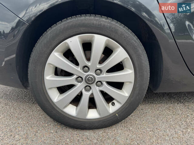 Черный Опель Астра, объемом двигателя 1.7 л и пробегом 191 тыс. км за 7800 $, фото 26 на Automoto.ua