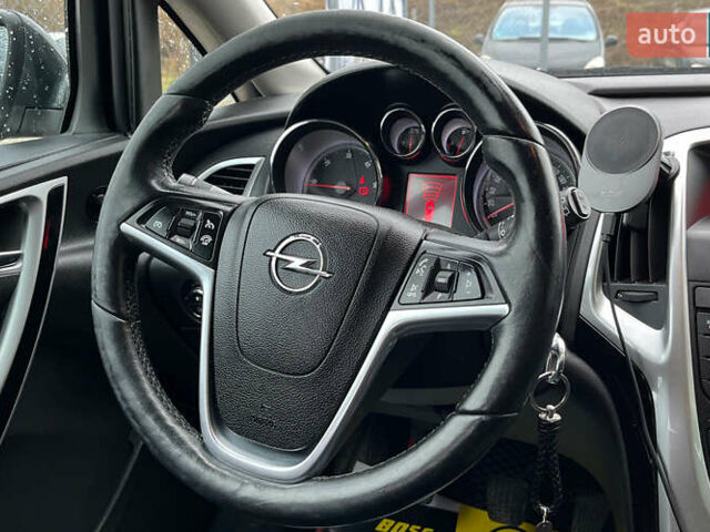 Черный Опель Астра, объемом двигателя 1.69 л и пробегом 285 тыс. км за 8700 $, фото 13 на Automoto.ua