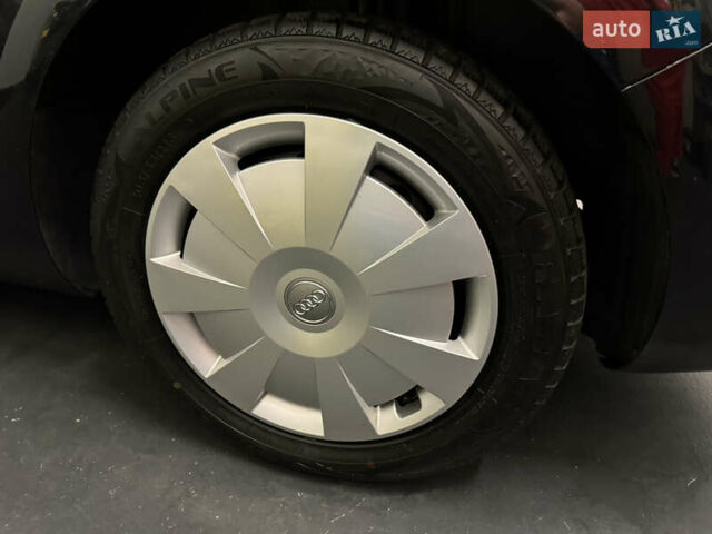 Черный Опель Астра, объемом двигателя 1.4 л и пробегом 203 тыс. км за 7250 $, фото 22 на Automoto.ua