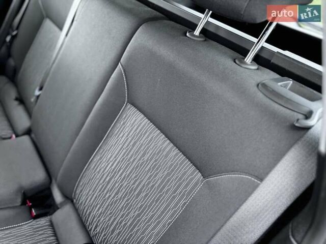 Черный Опель Астра, объемом двигателя 1.4 л и пробегом 158 тыс. км за 7400 $, фото 35 на Automoto.ua