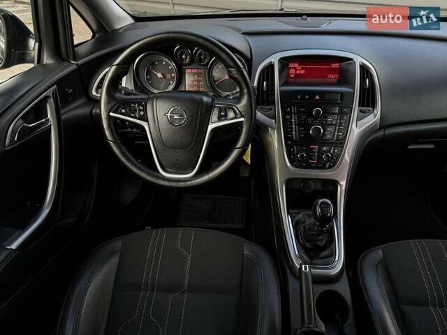 Черный Опель Астра, объемом двигателя 1.7 л и пробегом 218 тыс. км за 8500 $, фото 28 на Automoto.ua