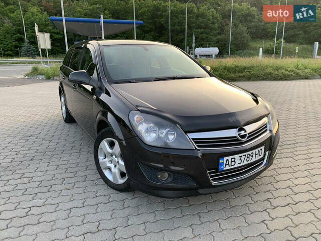 Черный Опель Астра, объемом двигателя 1.6 л и пробегом 230 тыс. км за 6000 $, фото 11 на Automoto.ua