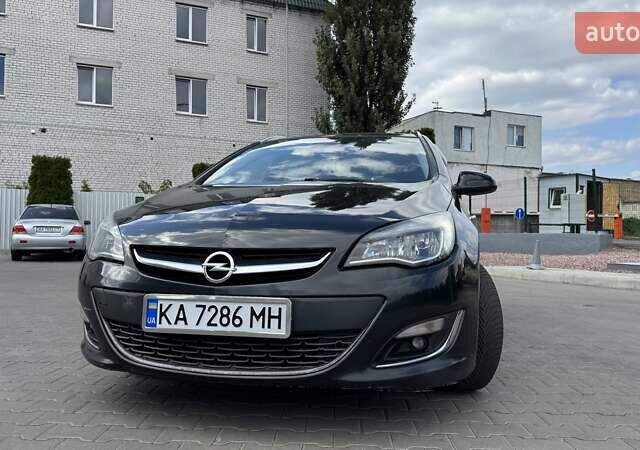 Черный Опель Астра, объемом двигателя 1.36 л и пробегом 250 тыс. км за 7500 $, фото 3 на Automoto.ua
