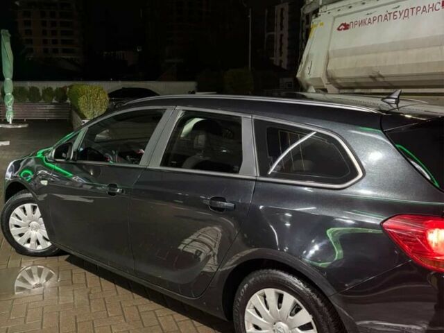 Черный Опель Астра, объемом двигателя 1.7 л и пробегом 275 тыс. км за 7600 $, фото 2 на Automoto.ua