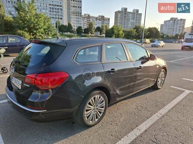 Черный Опель Астра, объемом двигателя 1.4 л и пробегом 236 тыс. км за 8200 $, фото 17 на Automoto.ua