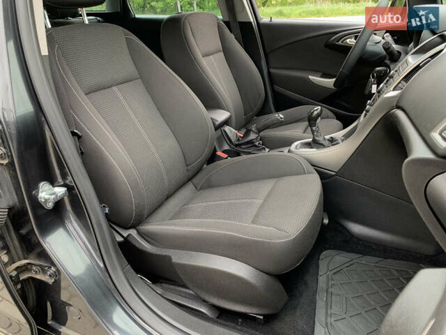 Черный Опель Астра, объемом двигателя 1.7 л и пробегом 234 тыс. км за 8599 $, фото 34 на Automoto.ua