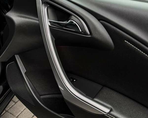 Чорний Опель Астра, об'ємом двигуна 1.7 л та пробігом 205 тис. км за 8900 $, фото 48 на Automoto.ua