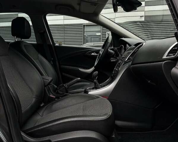 Чорний Опель Астра, об'ємом двигуна 1.7 л та пробігом 205 тис. км за 8900 $, фото 49 на Automoto.ua