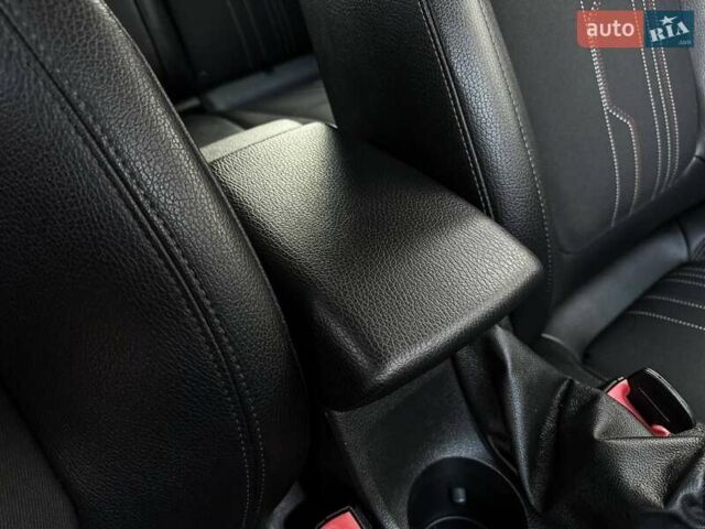 Черный Опель Астра, объемом двигателя 1.7 л и пробегом 218 тыс. км за 8500 $, фото 35 на Automoto.ua