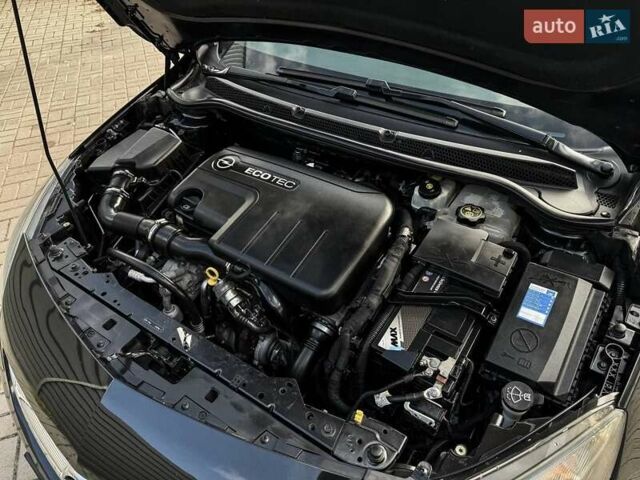 Черный Опель Астра, объемом двигателя 1.7 л и пробегом 218 тыс. км за 8500 $, фото 42 на Automoto.ua