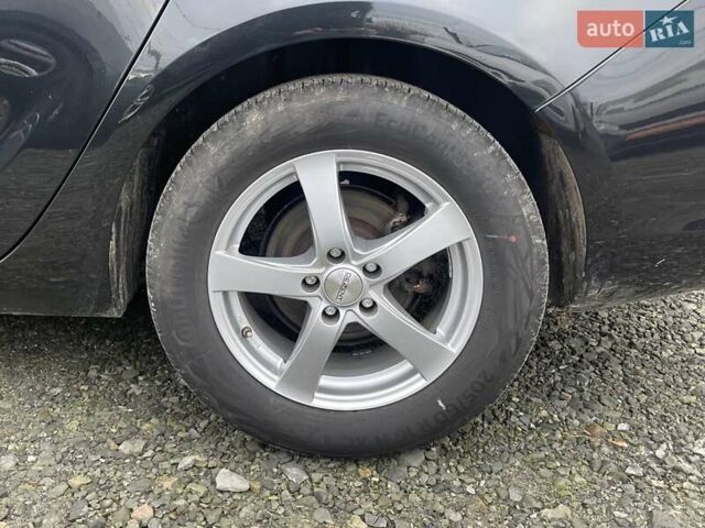 Черный Опель Астра, объемом двигателя 1.5 л и пробегом 197 тыс. км за 9400 $, фото 54 на Automoto.ua