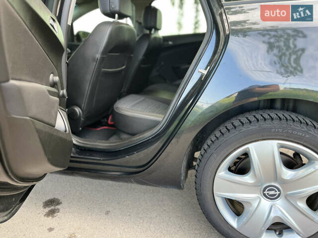 Черный Опель Астра, объемом двигателя 1.69 л и пробегом 254 тыс. км за 7600 $, фото 34 на Automoto.ua