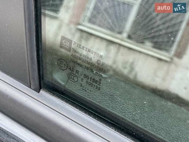 Черный Опель Астра, объемом двигателя 1.5 л и пробегом 197 тыс. км за 9400 $, фото 62 на Automoto.ua