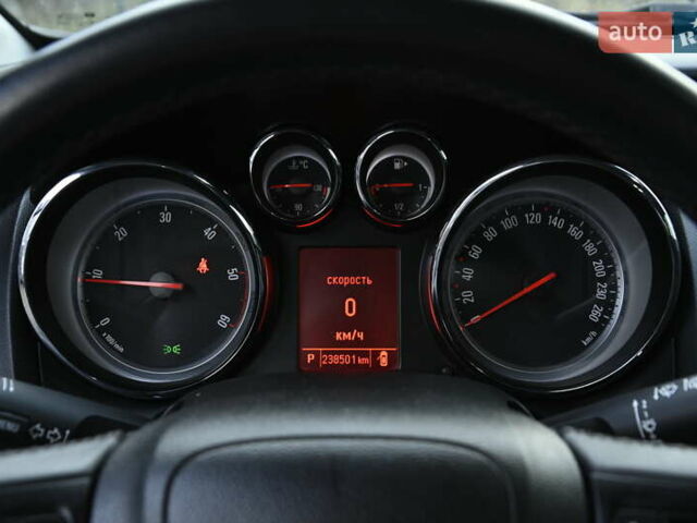 Чорний Опель Астра, об'ємом двигуна 1.96 л та пробігом 238 тис. км за 8400 $, фото 18 на Automoto.ua