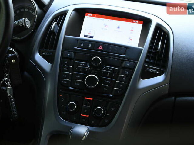 Опель Астра 2014 у Бердичеве на Automoto.ua Чорний Опель Астра, об'ємом двигуна 1.96 л та пробігом 238 тис. км за 8700 $, фото 26 на Automoto.ua