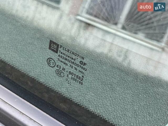 Черный Опель Астра, объемом двигателя 1.5 л и пробегом 197 тыс. км за 9400 $, фото 61 на Automoto.ua