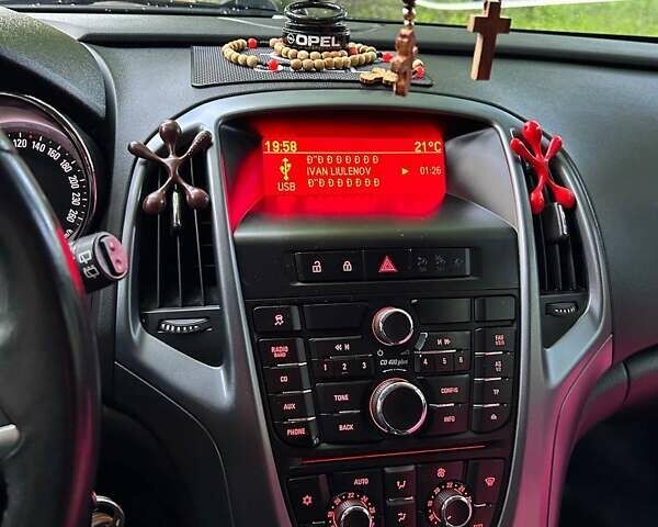 Чорний Опель Астра, об'ємом двигуна 1.7 л та пробігом 252 тис. км за 8000 $, фото 9 на Automoto.ua