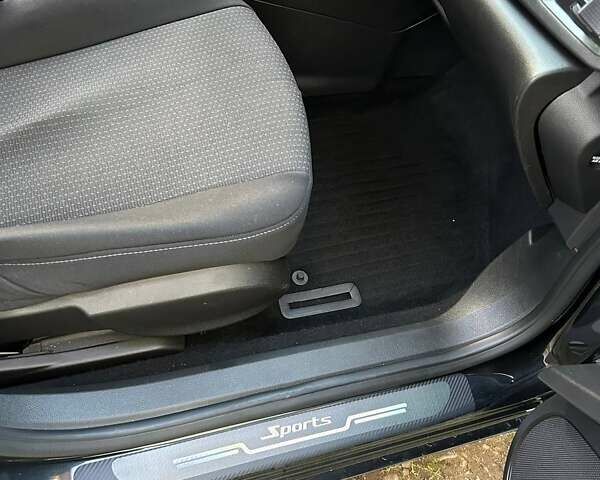 Чорний Опель Астра, об'ємом двигуна 1.7 л та пробігом 252 тис. км за 8000 $, фото 15 на Automoto.ua