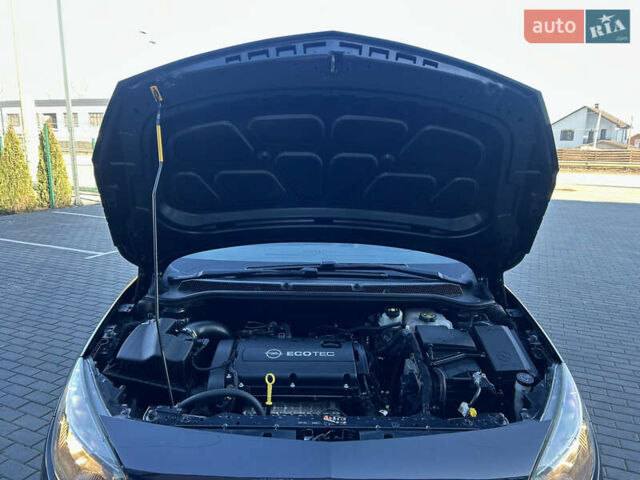 Черный Опель Астра, объемом двигателя 1.6 л и пробегом 192 тыс. км за 9199 $, фото 77 на Automoto.ua