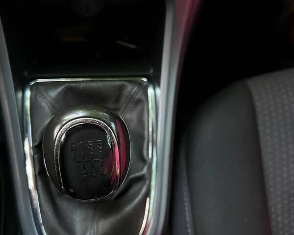 Чорний Опель Астра, об'ємом двигуна 1.7 л та пробігом 252 тис. км за 8000 $, фото 5 на Automoto.ua