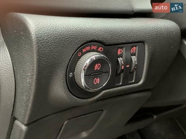 Черный Опель Астра, объемом двигателя 1.7 л и пробегом 326 тыс. км за 8655 $, фото 42 на Automoto.ua