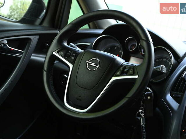 Опель Астра 2014 у Бердичеве на Automoto.ua Чорний Опель Астра, об'ємом двигуна 1.96 л та пробігом 238 тис. км за 8700 $, фото 29 на Automoto.ua