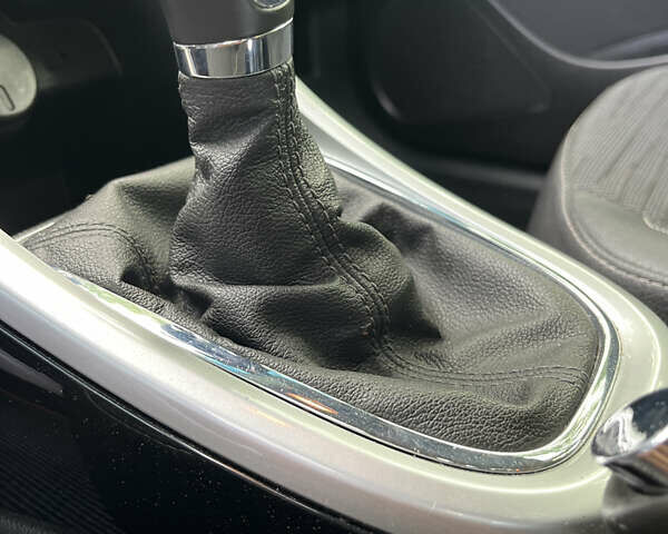 Черный Опель Астра, объемом двигателя 1.69 л и пробегом 254 тыс. км за 7600 $, фото 42 на Automoto.ua