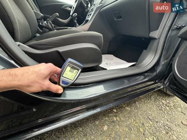 Черный Опель Астра, объемом двигателя 1.5 л и пробегом 197 тыс. км за 9400 $, фото 86 на Automoto.ua