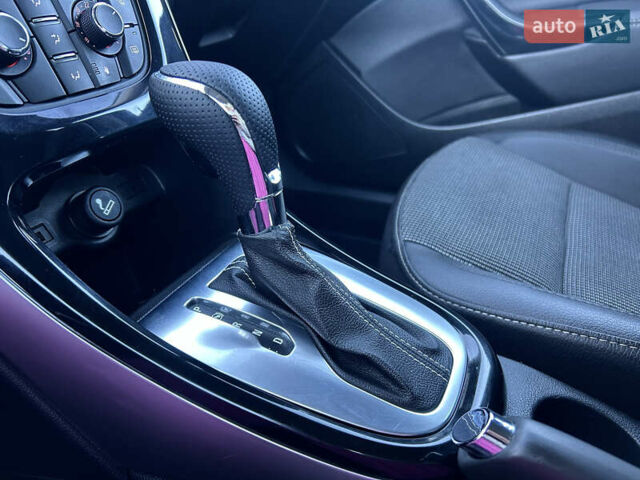 Черный Опель Астра, объемом двигателя 1.6 л и пробегом 192 тыс. км за 9199 $, фото 58 на Automoto.ua