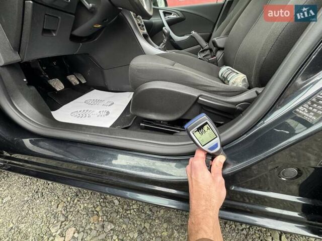 Черный Опель Астра, объемом двигателя 1.5 л и пробегом 197 тыс. км за 9400 $, фото 93 на Automoto.ua