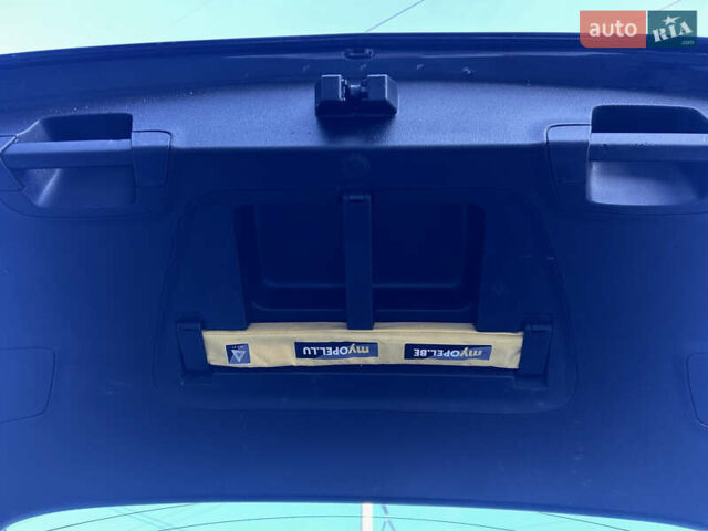 Черный Опель Астра, объемом двигателя 1.6 л и пробегом 192 тыс. км за 9199 $, фото 70 на Automoto.ua