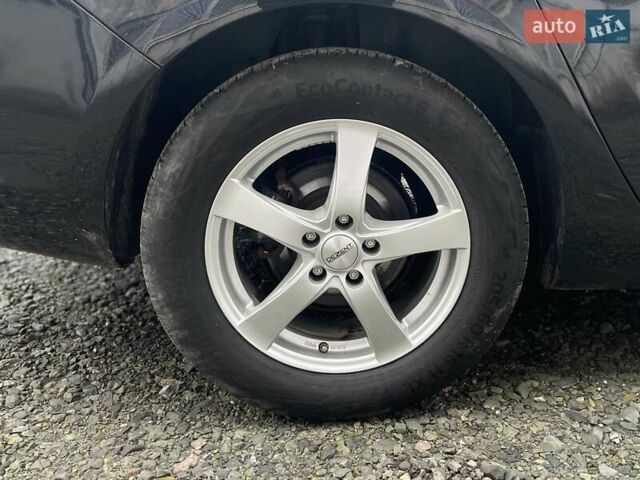 Черный Опель Астра, объемом двигателя 1.5 л и пробегом 197 тыс. км за 9400 $, фото 51 на Automoto.ua