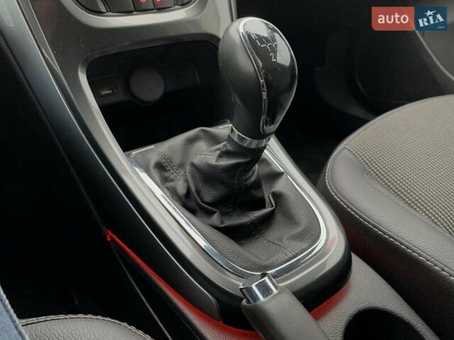 Черный Опель Астра, объемом двигателя 1.7 л и пробегом 326 тыс. км за 8655 $, фото 49 на Automoto.ua