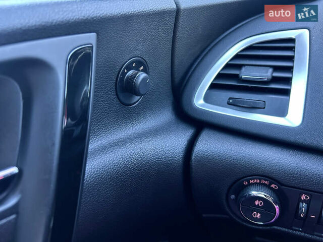 Черный Опель Астра, объемом двигателя 1.6 л и пробегом 192 тыс. км за 9199 $, фото 55 на Automoto.ua